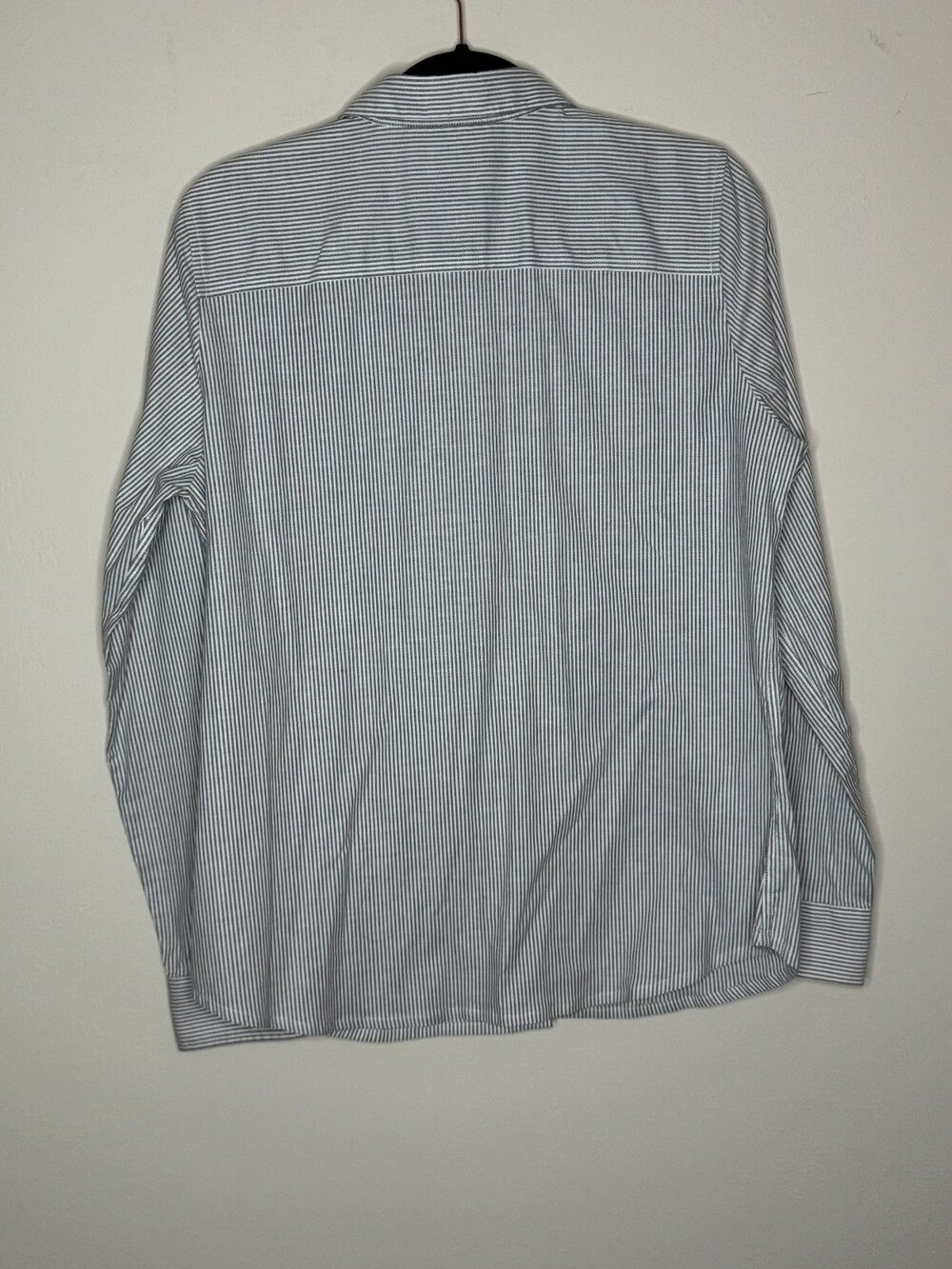 Cutter & Buck Stretch Button Down Shirt Gray White Micro Stripe Womens XL (LG) - Picture 3 of 6